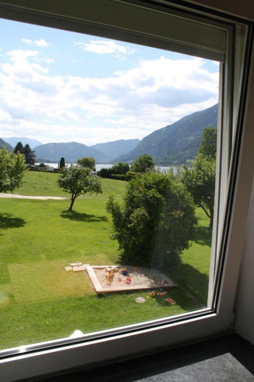 Гостьовий будинок Gasthof & Strandbad Messner Landskron Екстер'єр фото